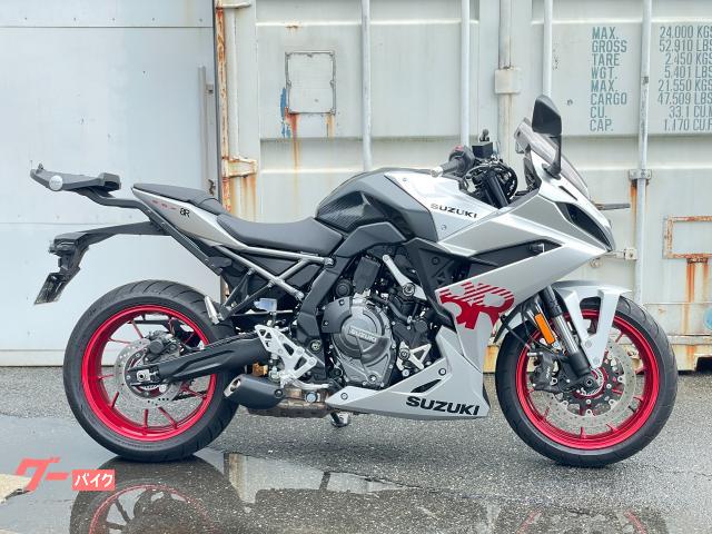 ＧＳＸ−８Ｒ　ＥＴＣ２．０　ＵＳＢ電源　グリップヒーター　ＧＩＶＩモノロックキャリア　等　トラコン　ＡＢＳ　シフター　ＳＤＭＳ