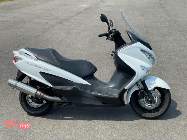 バーグマン２００　ＡＢＳ　最終型　グリップヒーター　社外マフラー　初度登録２０２３年
