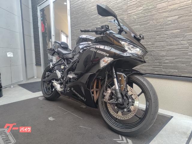 カワサキ Ninja ZX－25R ETC2．0 USBポート装備