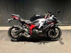 カワサキ　Ｎｉｎｊａ　ＺＸ−２５Ｒ