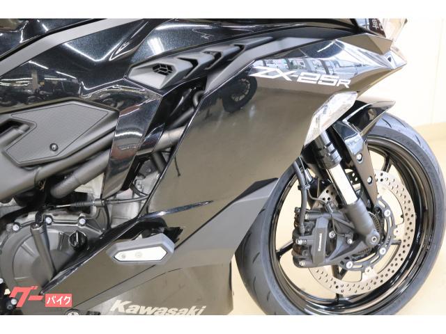 カワサキ Ninja ZX－25R バッテリー新品 F・Rタイヤ新品