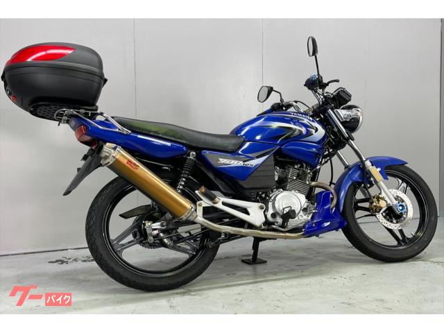 ヤマハ ＹＢＲ１２５ 社外マフラー ヘッドライト リアボックス