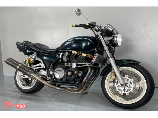 ＸＪＲ１２００　４ＫＧ　１９９６年モデル　ヨシムラマフラー　ハンドル　オイルクーラー　フェンダーレス　ＬＥＤライト