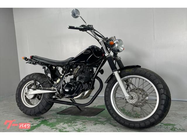 ＴＷ２００Ｅ　ＤＧ０７Ｊ　２０００年モデル　社外ハンドル　メーター　マフラー　スカチューン　シート