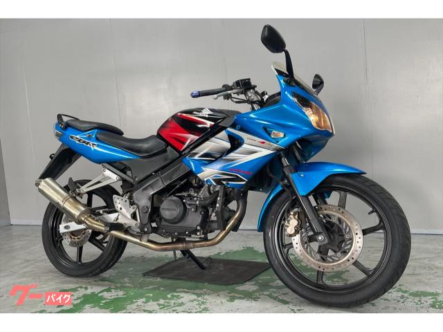 ＣＢＲ１５０Ｒ　ＮＣＢ１５０　社外マフラー　インジェクション車　キャストホイール　タンデムバー