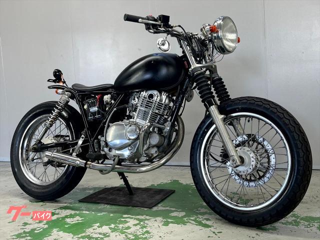 ＳＴ２５０　Ｅタイプ　ＮＪ４ＡＡ　２００６年モデル　カスタム車　ハンドル　ヘッドライト　メーター　シート　リアフェンダー　マフラー