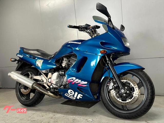 ＧＰＺ１１００　ＺＸＴ１０Ｅ　１９９６年モデル　ツキギレーシングマフラー　バックステップ　バーハンドルキット　スクリーン