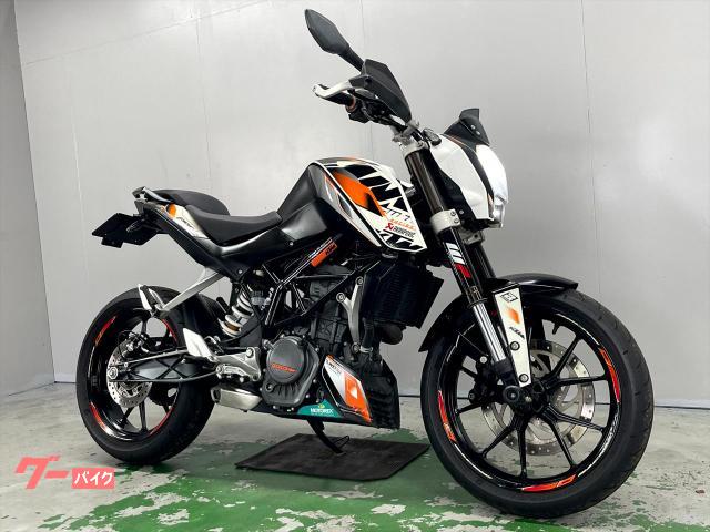 ２００デューク　ＪＵＣ４０　２０１４年モデル　ＬＥＤライト　フェンダーレス　ナックルガード　ＡＢＳ