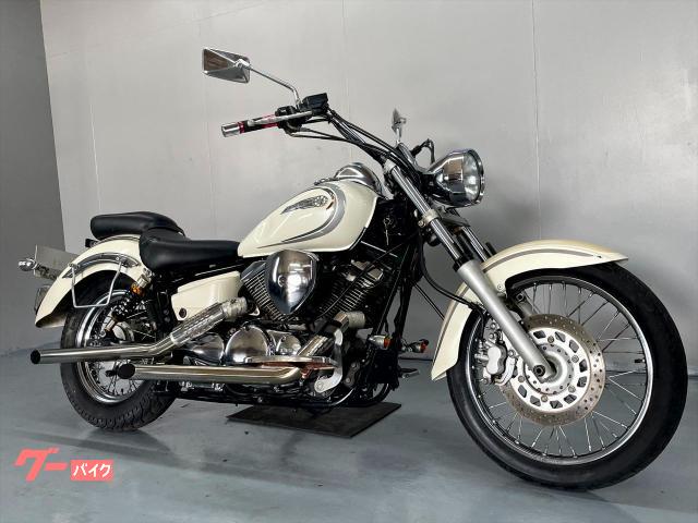 ドラッグスター２５０　ＶＧ０２Ｊ　２００２年モデル　社外マフラー　リアサス　テールランプ　ステップ　サイドキャリア