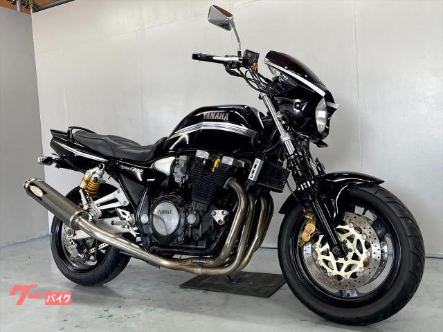 ＸＪＲ１２００　４ＫＧ　１９９４年モデル　カスタム車　社外マフラー　バックステップ　社外フェンダー