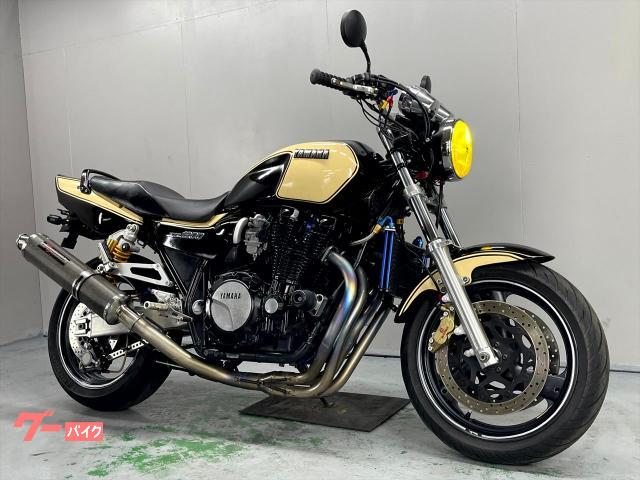 ＸＪＲ１２００　４ＫＧ　１９９６年モデル　社外マフラー　社外オイルクーラー　デジタル油温計　車検令和９年９月まで