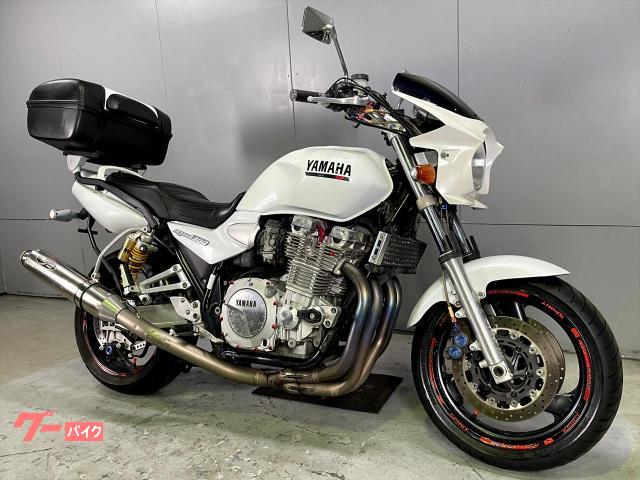 ＸＪＲ１３００　ＲＰ０３Ｊ　２０００年モデル　社外マフラー　リアボックス付き　ツーリングにも　ＥＴＣ車載器　ビキニカウル