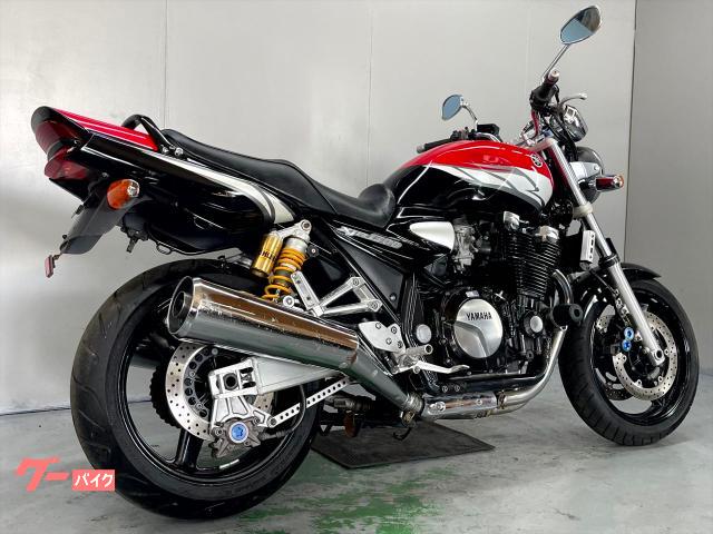 ヤマハ XJR1300 RP03J 2004年モデル 社外ステップ