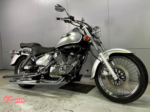 イントルーダーＬＣ２５０　ＶＪ５１Ａ　２００１年モデル　アメリカン　経済的な２５０ｃｃ　ノーマル車