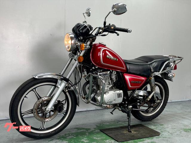 NO.5307　ＧＮ１２５ー２F　空冷４サイクル単気筒　ギヤポジションインジケーター　リヤキャリア付き　エンジンガード　ワインレッド　☆彡 スズキ GN125－2F 希少なキックスターター付き エンジンガード