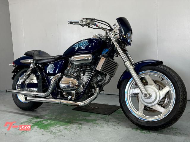 Ｖ−ＴＷＩＮ　ＭＡＧＮＡ　ＭＣ２９　１９９４年モデル　社外マフラー　社外ヘッドライト　アメリカン