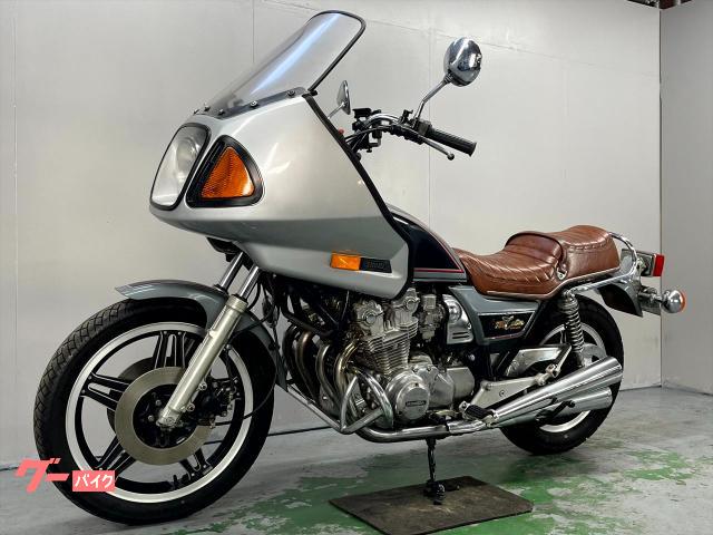 ホンダ CB750カスタム SHOEI製フロントカウル エンジン