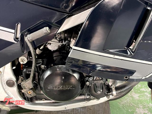 スズキ RG125ガンマ NF11F 1985年モデル 初期型 原付二