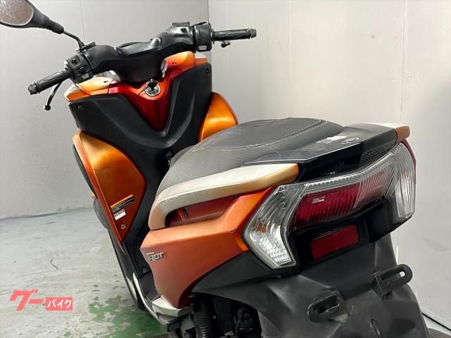 ヤマハ トリシティ125 SE82J 2015年モデル