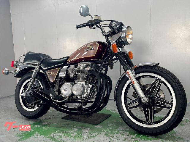 ＣＢ６５０　カスタム　ＲＣ０５　集合管　１９８６年モデル　セミエアサスペンション　キャストホイール　ツートンカラー