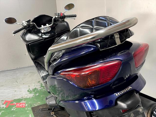 ホンダ フォルツァ・Z MF08 2004年モデル フロントマスク ホンダ フォルツァ・Z MF08 2004年モデル フロントマスク
