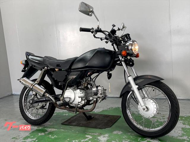 ＧＳ５０　ＮＡ４１Ａ　２００５年モデル　社外マフラー　オールペイント　スポーツタイプ　原付１種　低燃費