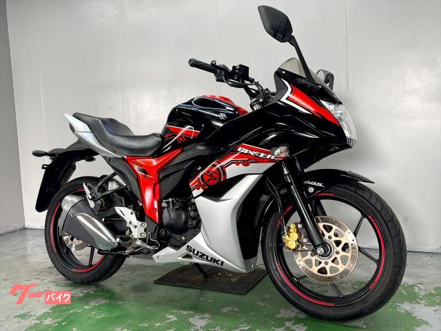 ＧＩＸＸＥＲ　ＳＦ　１５０　ＮＧ４ＢＪ　２０１５年モデル　フルカウル　ＧＳＸ−Ｒシリーズ　インジェクション　サイドキャリア付き