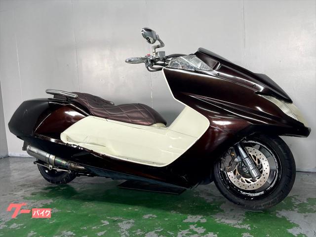 マグザム　ＳＧ２１Ｊ　２０１０年モデル　後期型　インジェクション　カスタムシート　タンデムバー　フロントマスク　社外マフラー
