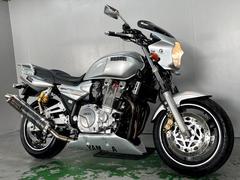 ヤマハ　ＸＪＲ１３００　ＲＰ０１Ｊ　１９９９年モデル　車検令和７年１１月まで　ヨシムラマフラー　グリップヒーター　Ｒキャリア　ビキニカウル