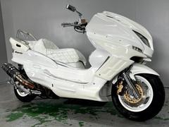 ヤマハ　マジェスティ　ＳＧ０３Ｊ　２００１年モデル　フルカスタム車　マフラー　ハンドル　エアロ　オーディオ　リアサス　テールランプ