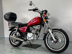 スズキ　ＧＮ１２５Ｈ　２０１３年モデル　リアボックス付き　キャブ車　人気車両　通勤通学などにも