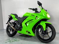 カワサキ　Ｎｉｎｊａ　２５０Ｒ　ＥＸ２５０Ｋ　２０１２年モデル　社外マフラー　社外ハンドル　インジェクション