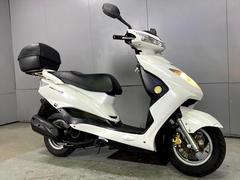 ヤマハ　シグナスＺ　２０１０年モデル　リアボックス付きで便利　セル付き　通勤通学にも　原付　スクーター