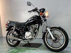 スズキ　ＧＮ１２５Ｈ　社外ハンドル付き　２０１３年モデル　経済的　通勤通学にも　人気車両　エンジン好調