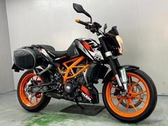 ＫＴＭ　３９０デューク　ＪＧＪ　２０１７年モデル　ＮＩＴＲＯＮリアサス　ＥＴＣ車載器　バックステップ　サイドバッグ付き　インジェクション