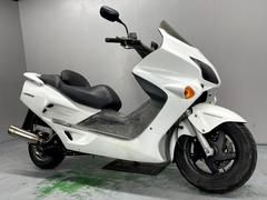 ホンダ　フォルツァ　ＭＦ０６　２００１年モデル　スーパートラップマフラー　キャブレター　程度良好　通勤通学にも　経済的