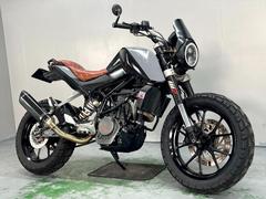 ＫＴＭ　２００デューク　カスタム多数　社外マフラー　エンジンガード付き　ＬＥＤヘッドライト　社外ハンドル　カスタムシート