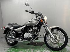 Kawasaki エリミネーター125 オリジナルの塗装♪ Custom] Painting the Eliminator's aftermarket bikini cowl in the