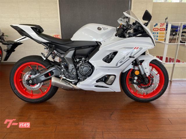 ＹＺＦ−Ｒ７　２０２３モデル　新車　ブルーイッシュホワイトパール１