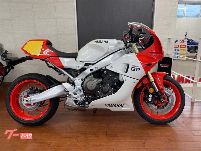 ＸＳＲ９００ＧＰ　シルキーホワイト　アンダーカウル　シートカウル装備