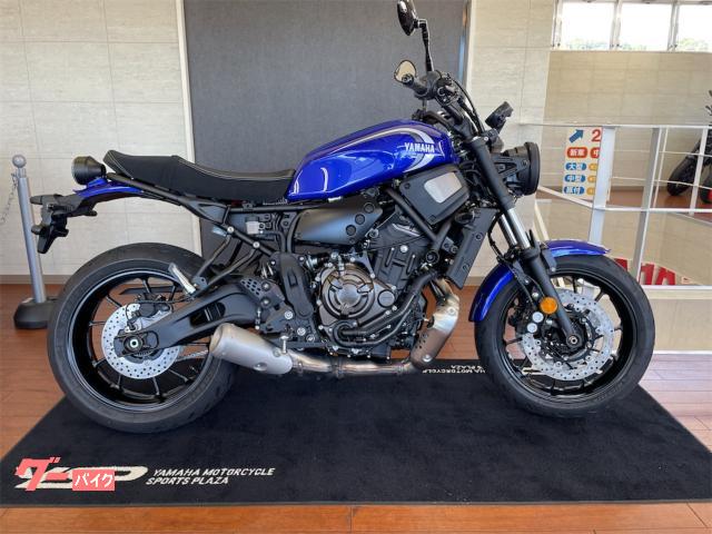 ＸＳＲ７００　ディープパープリッシュブルーメタリックＣ