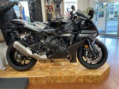 ヤマハ　ＹＺＦ−Ｒ１（ブラック　保証・ロードサービス３年付）