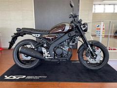 ヤマハ　ＸＳＲ１２５　ＬＯＷ　アクセサリーパッケージ　ベリーダークオレンジメタリック１