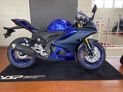 ヤマハ　ＹＺＦ−Ｒ１５　ディープパープリッシュブルーメタリックＣ