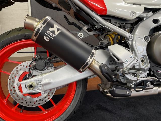 xsr900gp ノーマル　純正マフラー ジャジャ馬3気筒、XSR900。SP忠男のマフラーで気持ちよく走りが
