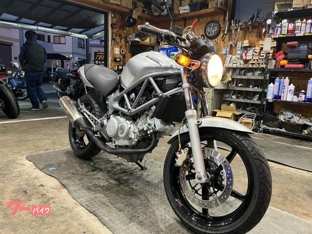 VTR250 キャブ 2000年式 登録、整備代込みの価格 !!
