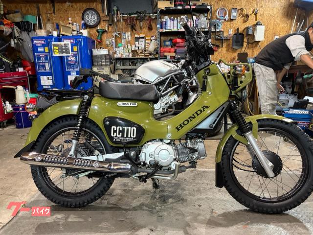 クロスカブ１１０・ＵＳＢポート・ヘルメットロック・マルチバー・タイヤ前後新品