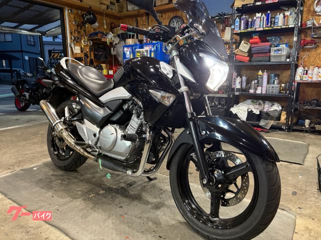 スズキ GSR250・LEDヘッドライト・スマホホルダー・USB
