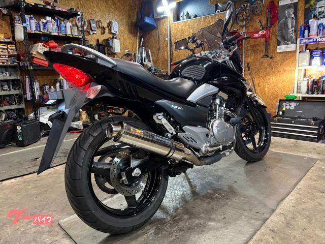 スズキ GSR250・LEDヘッドライト・スマホホルダー・USB