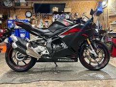 ホンダ　ＣＢＲ２５０ＲＲヘルメットホルダー電圧計